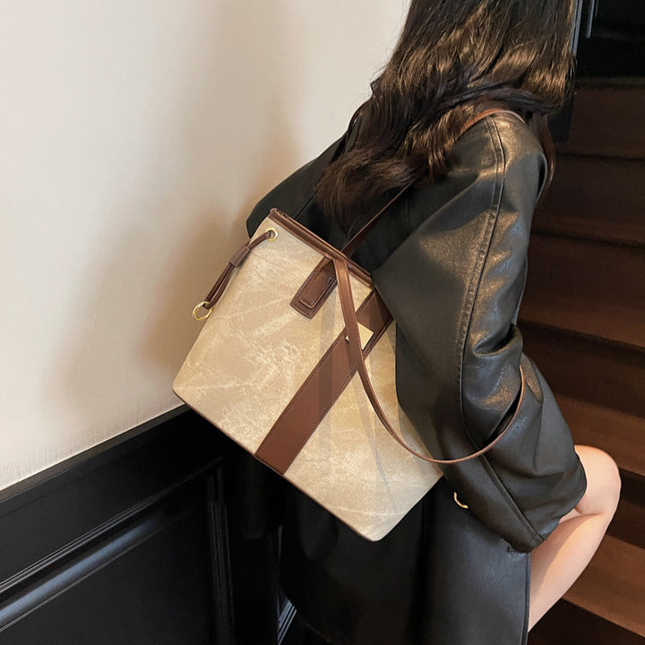 Fashionable Structured Tote Bag Bowlift