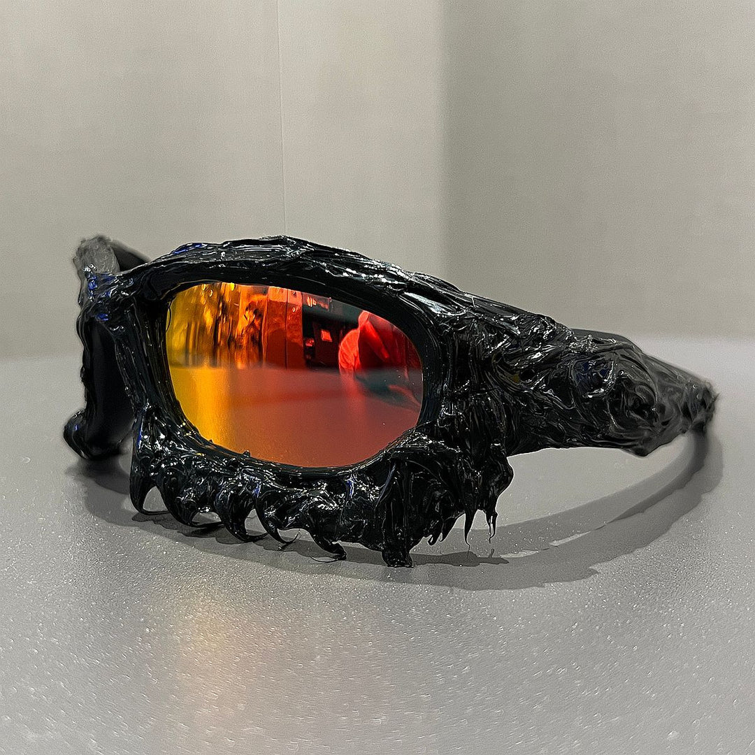 Women's sporty ski goggles with innovative design Bowlift