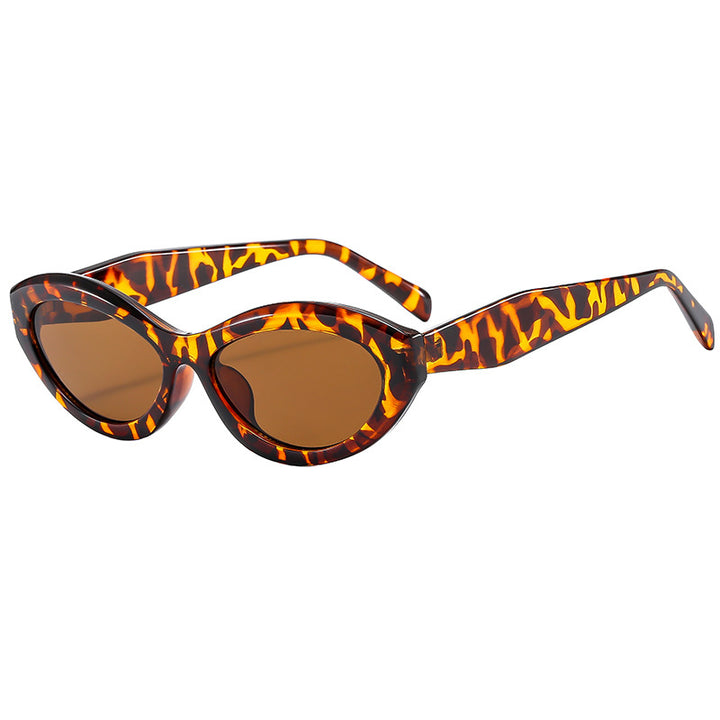 Ladies Elegant Cat-Eye Sunglasses with Protective UV Filter Bowlift