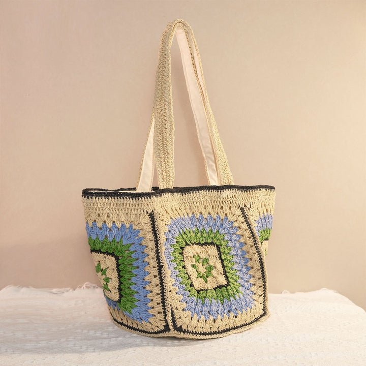 Shoulder bag with unique granny square design Bowlift