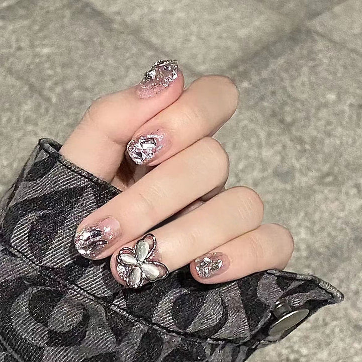 Nail art set with sparkling rhinestones and glitter elements Bowlift