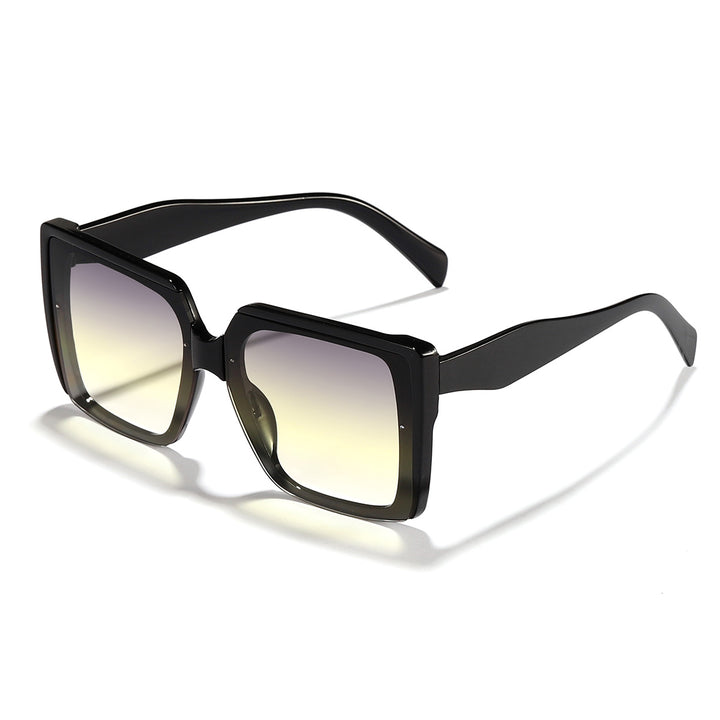 Women's oversized sunglasses in trendy square design Bowlift
