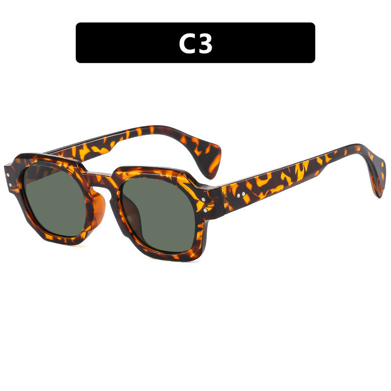 Ladies fashionable sunglasses in eye-catching tortoiseshell design Bowlift