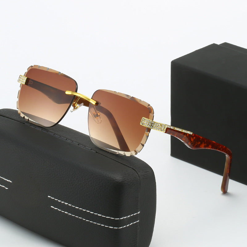 Women's Fashion Glasses with Luxurious Accents Bowlift