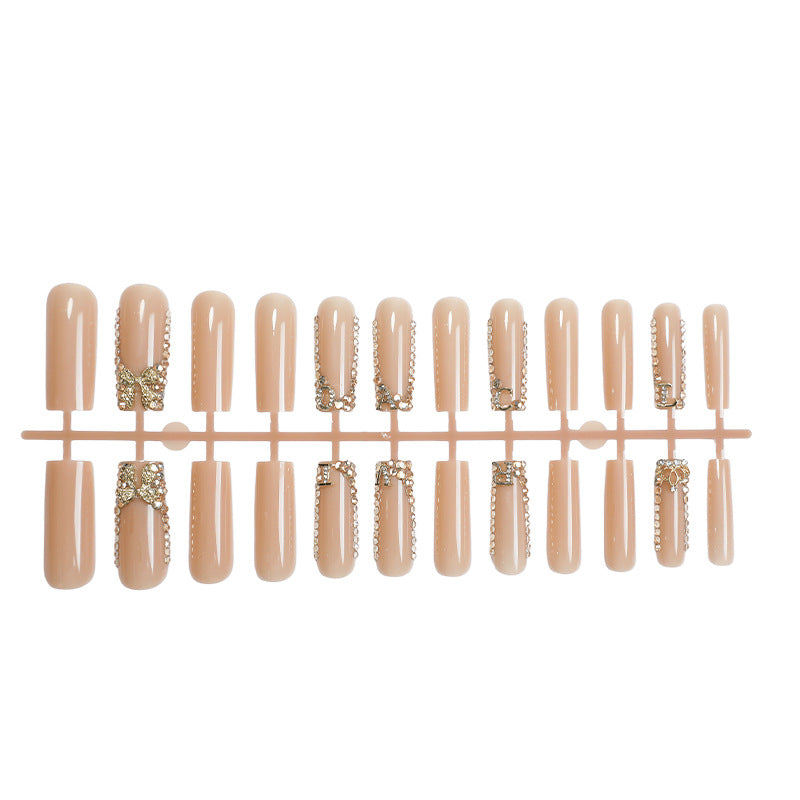 Nail set with elegant rhinestone details Bowlift