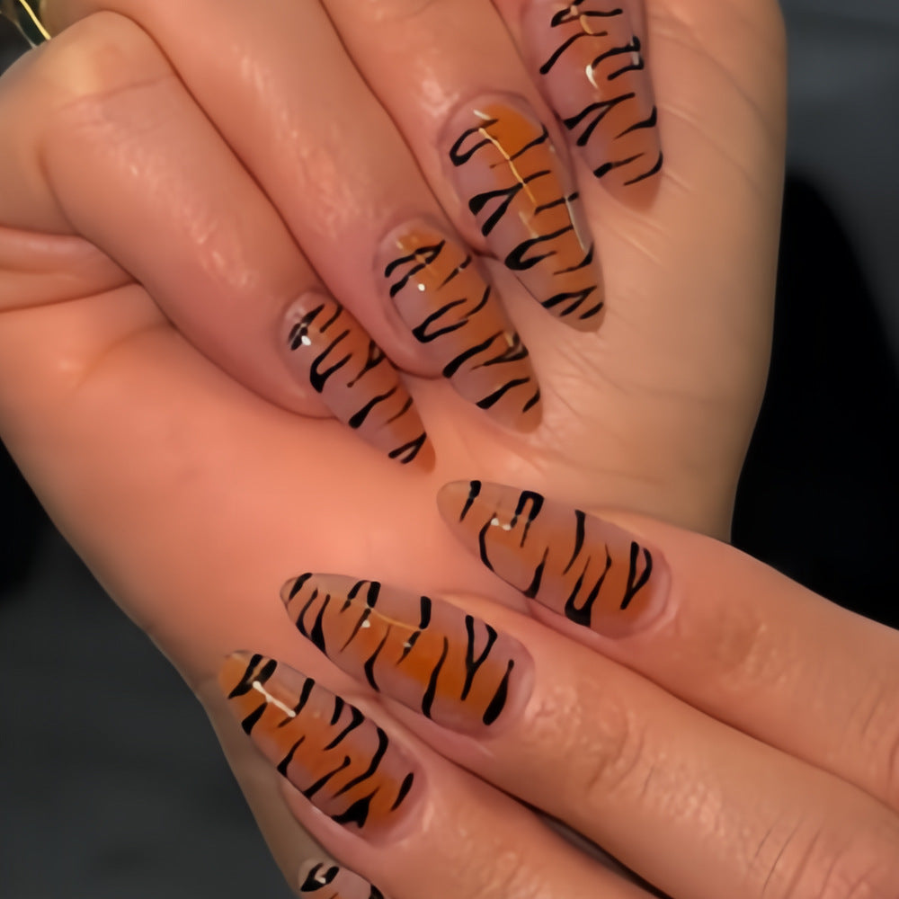 Stylish Tiger Print Stiletto Press-On Nails Bowlift