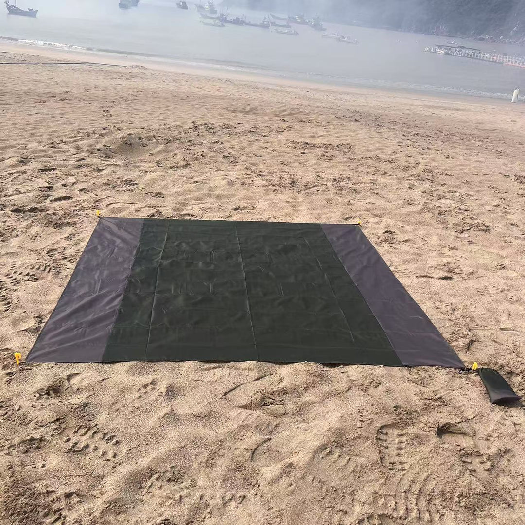UV-Resistant Beach Blanket Bowlift