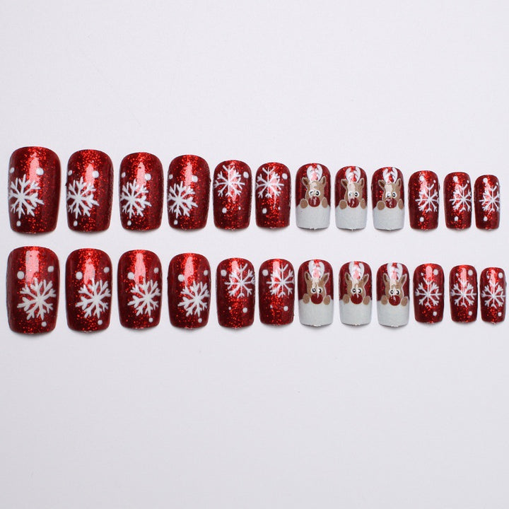 Creative artificial nails with festive reindeer design Bowlift