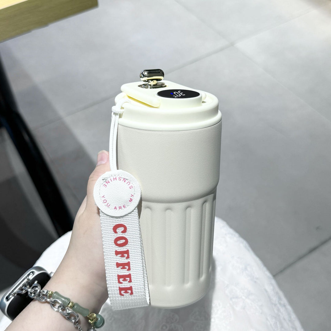 Women stylish and innovative coffee mug Bowlift