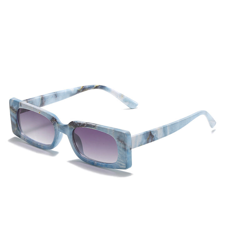 Women's sunglasses in modern retro style Bowlift