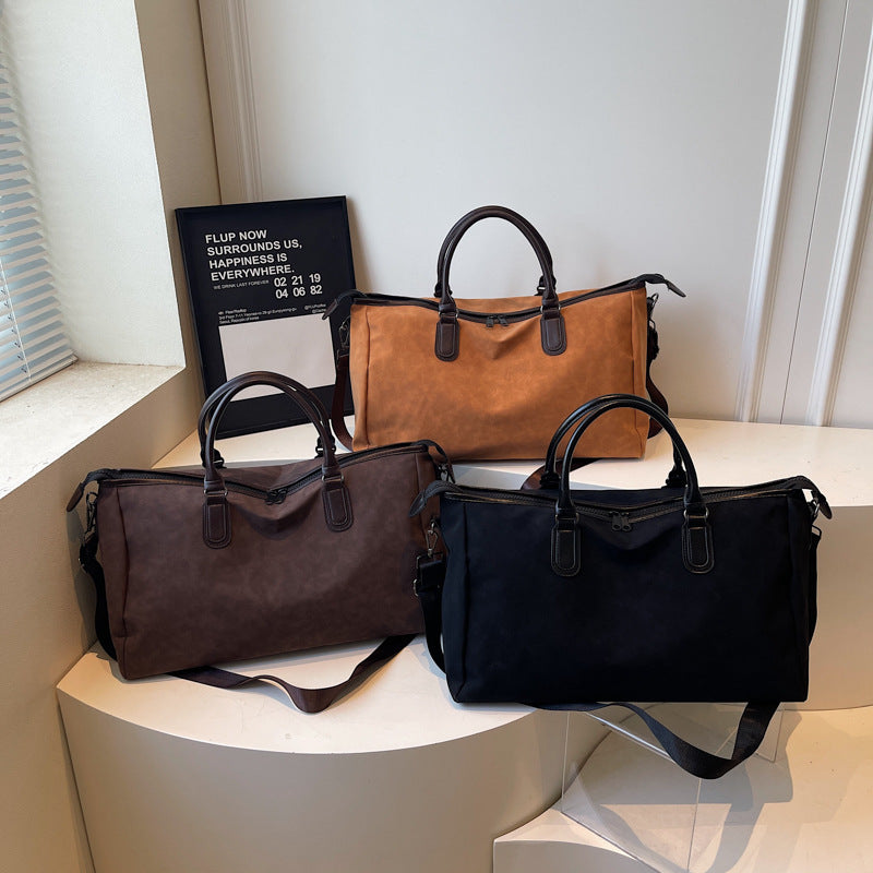 Leisure travel bag with durable material and multiple compartments Bowlift