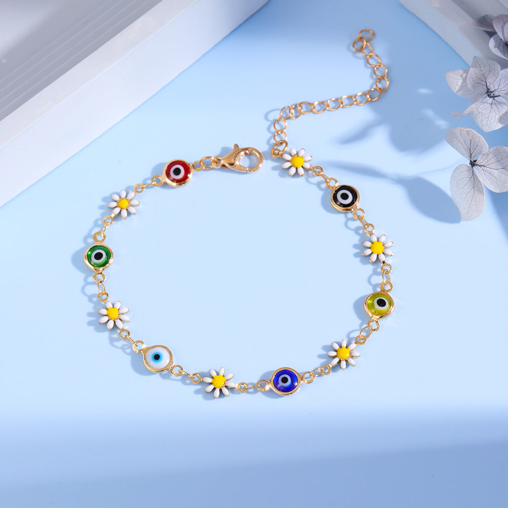 Charming Daisy and Evil Eye Bracelet Bowlift
