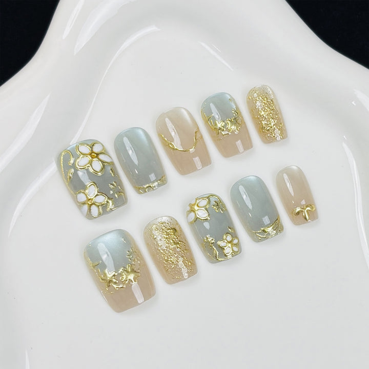 Floral-Themed Press-On Nail Kit Bowlift