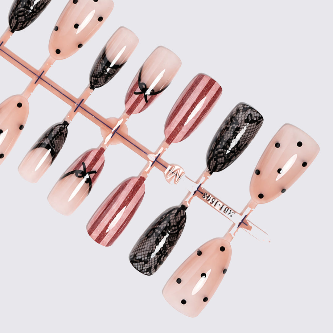 Acrylic nail set with elegant bow and lace accents Bowlift