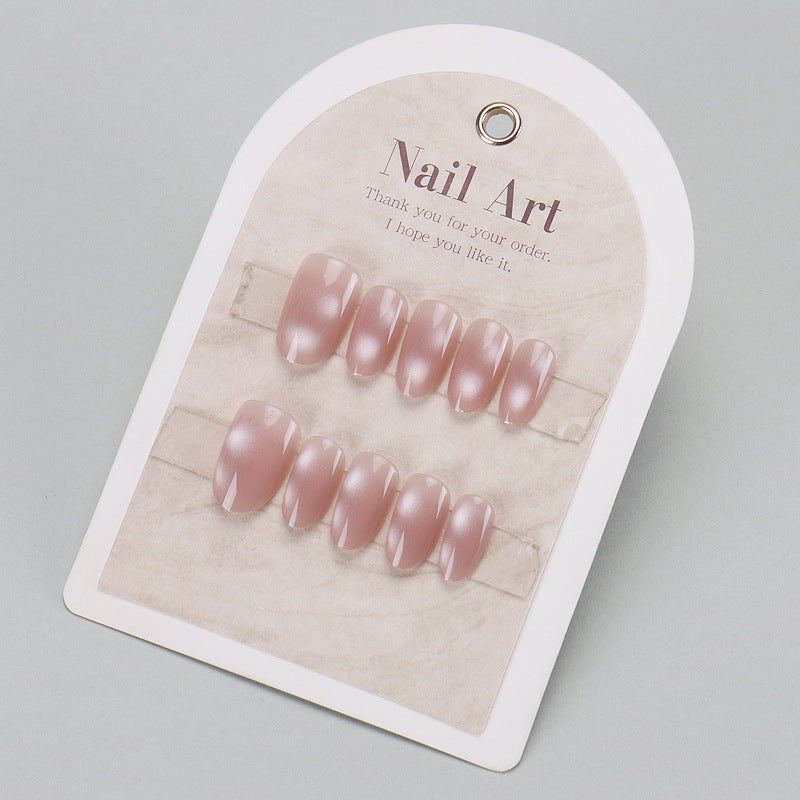 Elegant Press-On Nail Tips with Gold Accents Bowlift