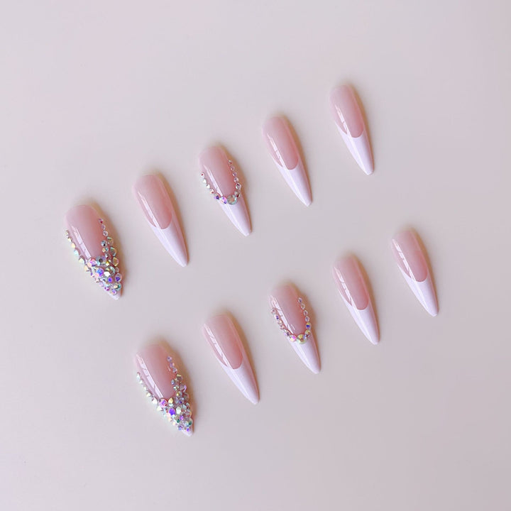 Artificial nail set with glamorous rhinestone decorations and elegant tips Bowlift