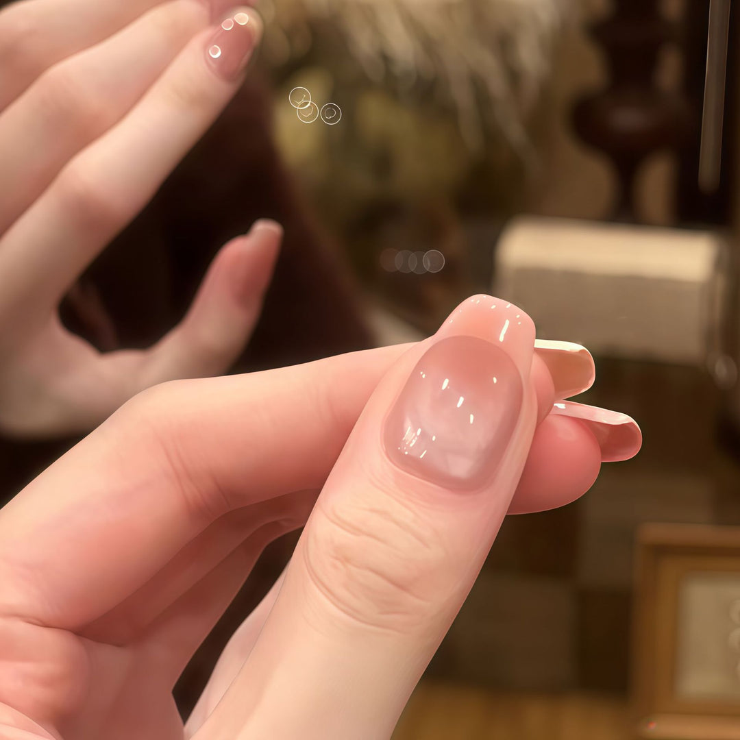 Elegant Artificial Nail Tips Bowlift
