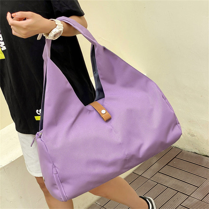 Comfortable tote bag with innovative shape and adjustable carrying handle Bowlift
