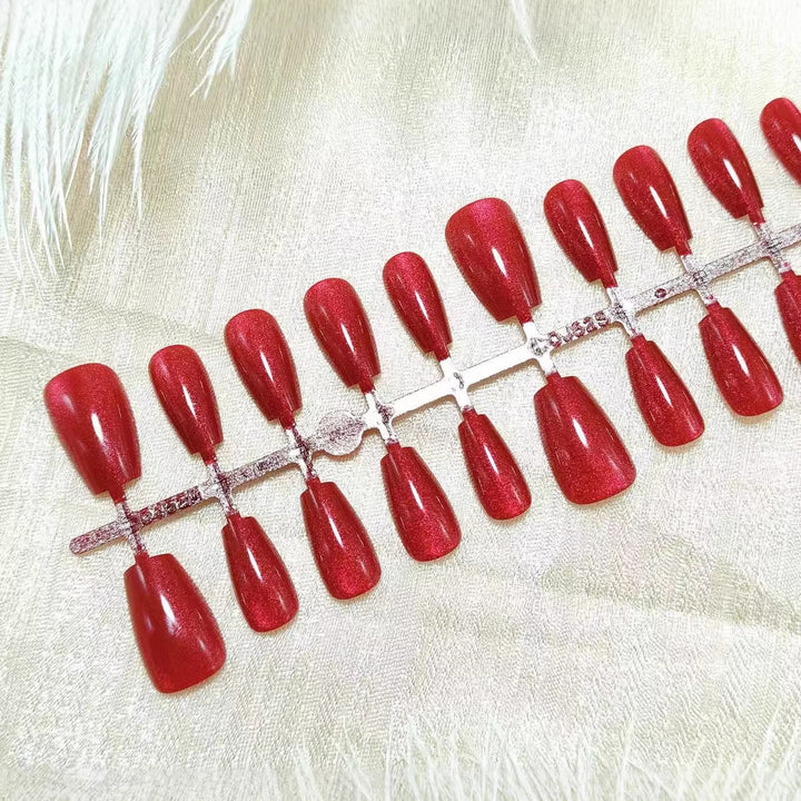 Shiny artificial nails with sparkling at the highest level Bowlift
