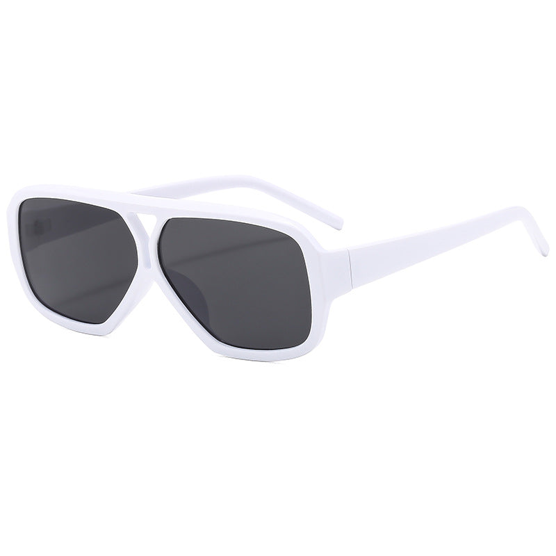 Women's fashionable oversized sunglasses with wide frame and protective lenses Bowlift