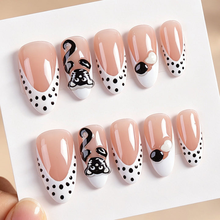Creative nail art kit with cute animal motifs Bowlift