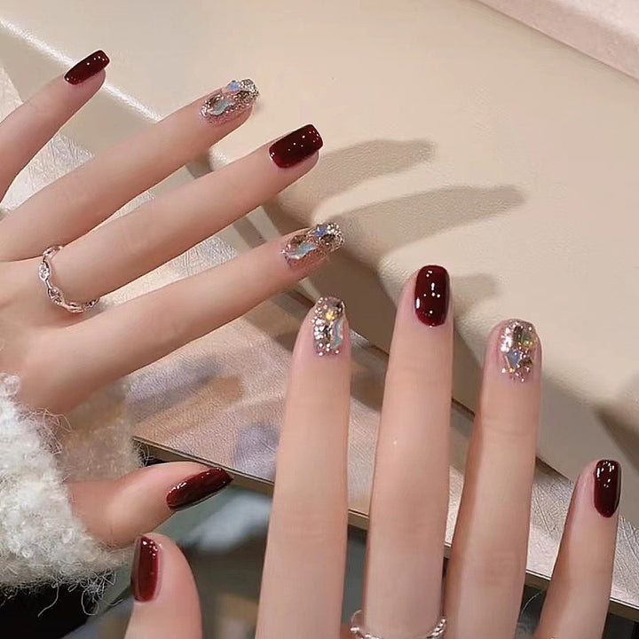 Glamorous Accent Press-On Nail Set Bowlift
