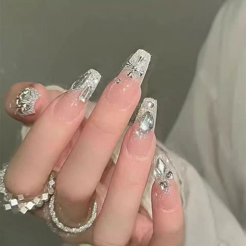 Elegant Press-On Nail Set with Floral and Gemstone Accents Bowlift