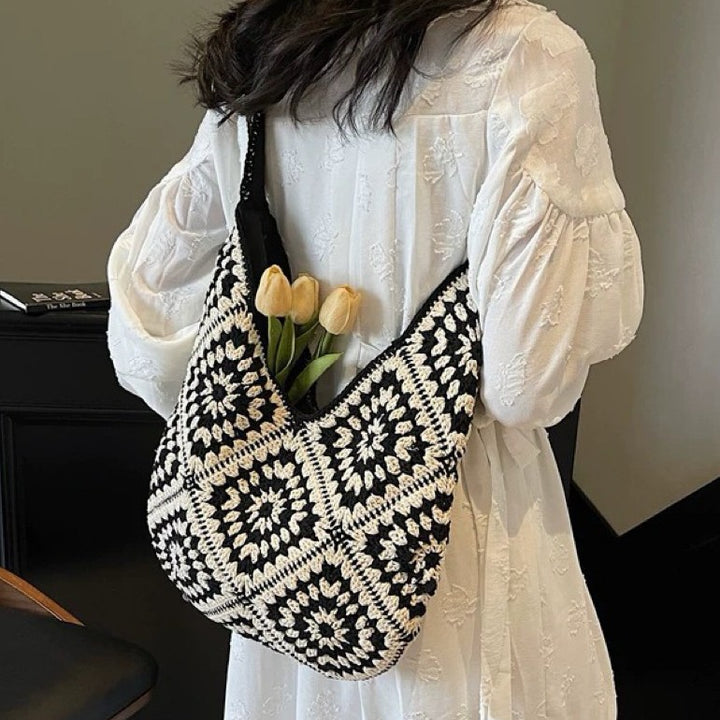 Hand-knotted shoulder bag with unique floral pattern Bowlift