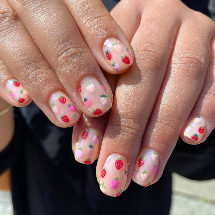 Strawberry-Themed Press-On Nail Art Bowlift