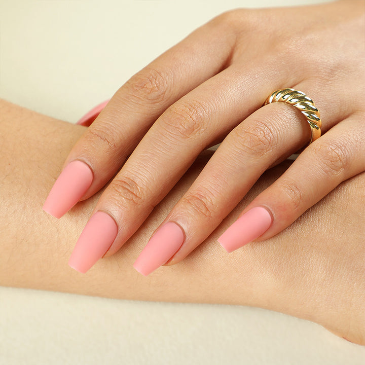 Artful Nail Extensions in Modern Style Bowlift