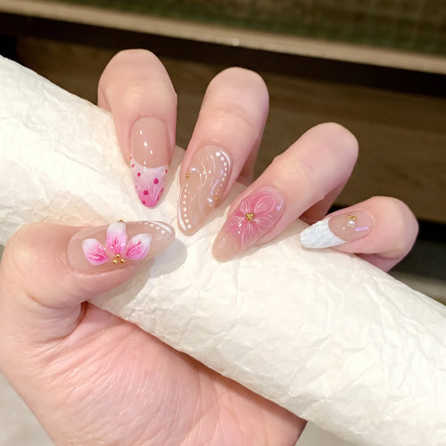 Floral Accent Press-On Nail Art Set Bowlift