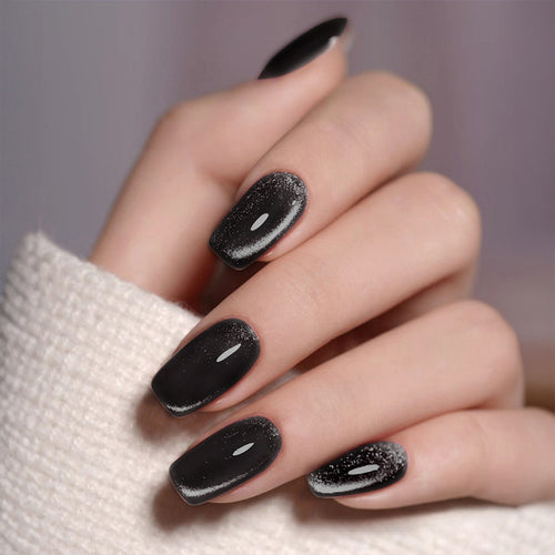 Artificial Nails in Elegant High Gloss Design Bowlift