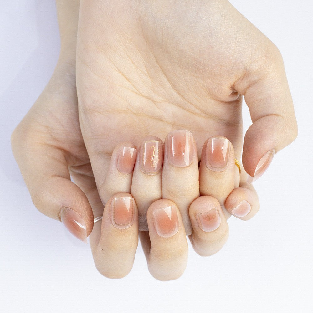Elegant and Natural Nail Decoration Bowlift