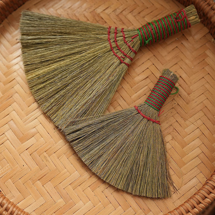 Women's Hand-Woven Broom Bowlift