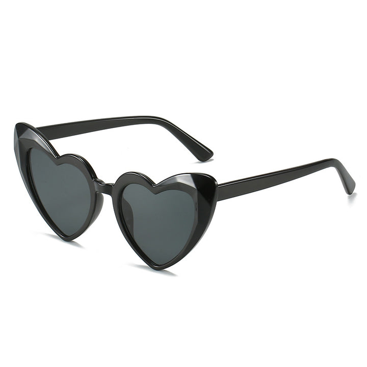 Ladies Heart-Shaped Sunglasses in Innovative Design Bowlift
