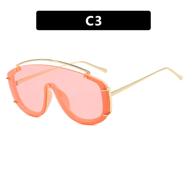 Ladies futuristic oversized sunglasses Bowlift