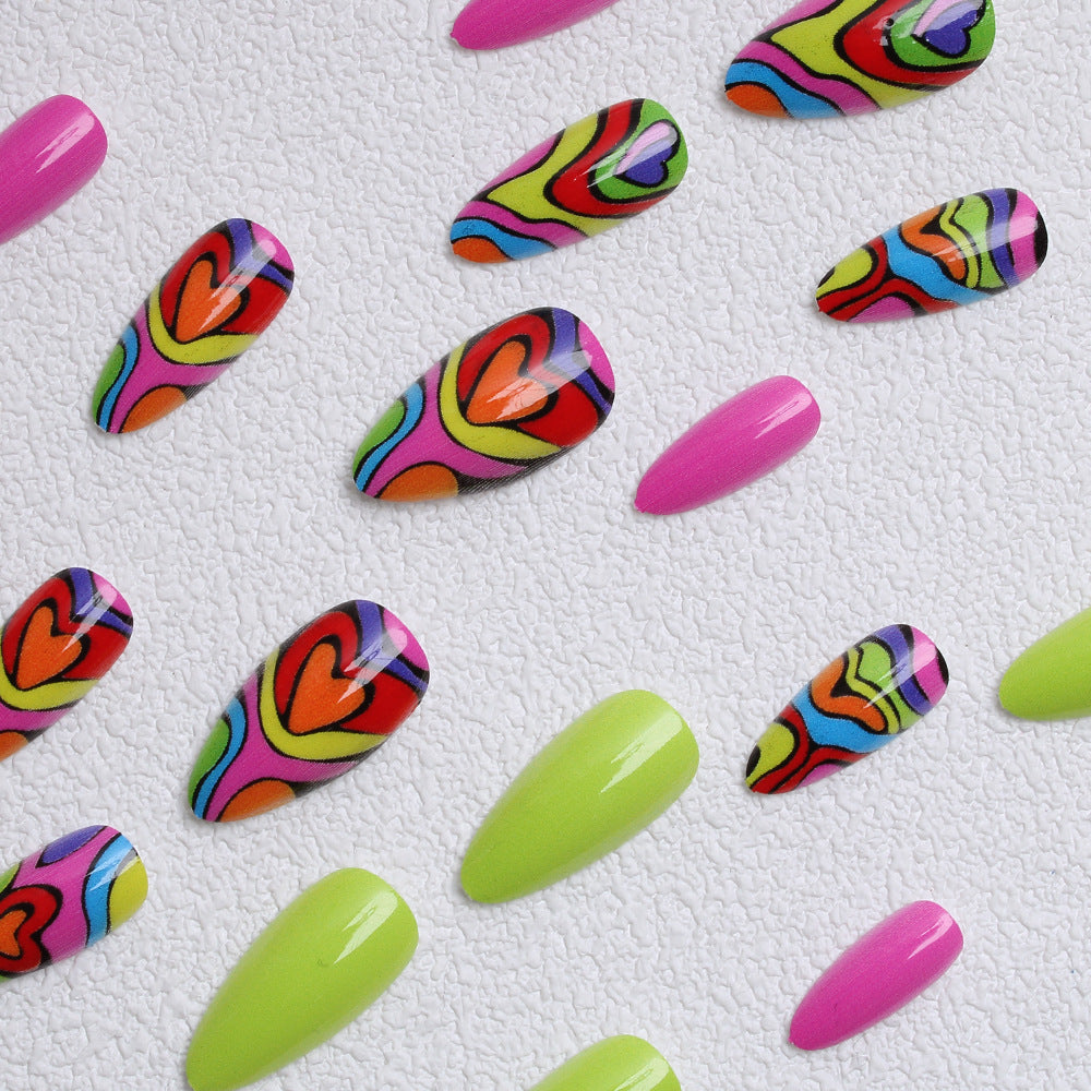 Artistic Heart-Patterned Press-On Nails Bowlift