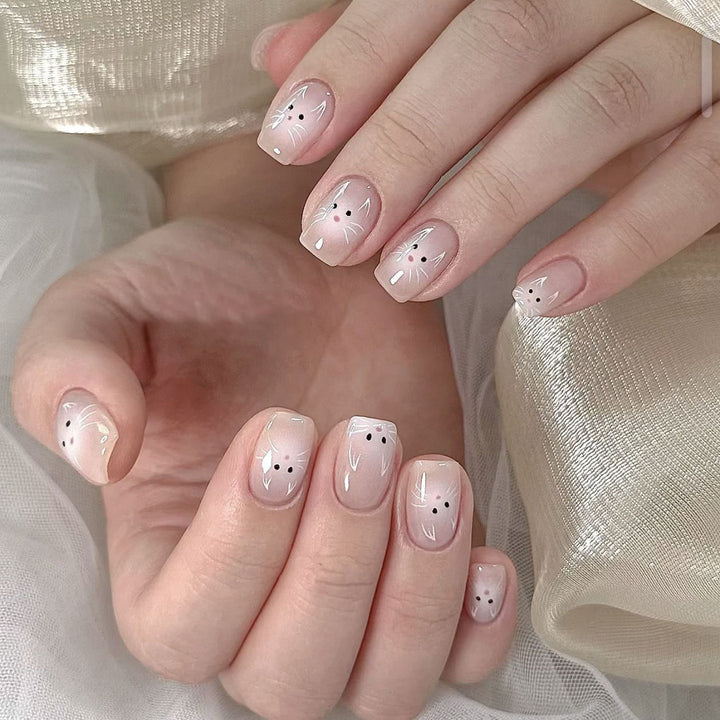 Artificial nails with elegant ombre look Bowlift
