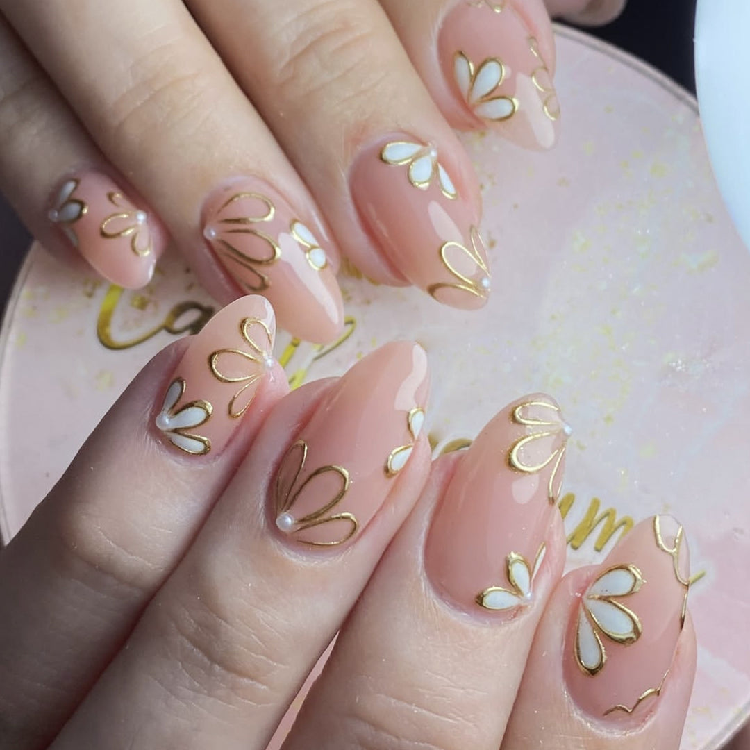Floral-Inspired 3D Nail Art Extensions Bowlift