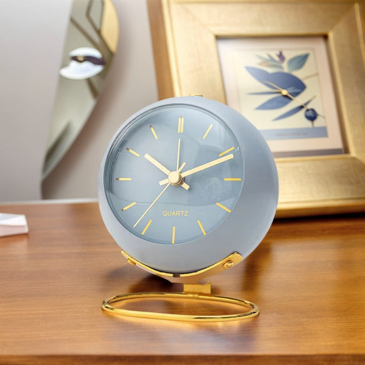 Table clock in elegant retro design Bowlift