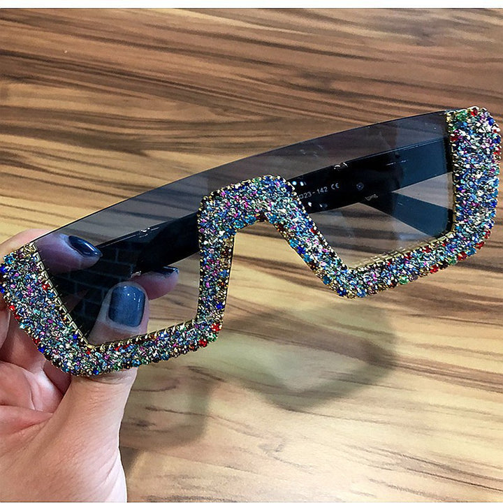 Ladies elegant glitter sunglasses with striking frame Bowlift