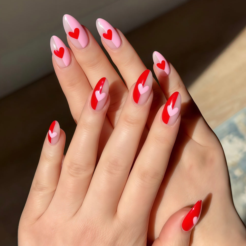 Art nails with romantic heart design Bowlift