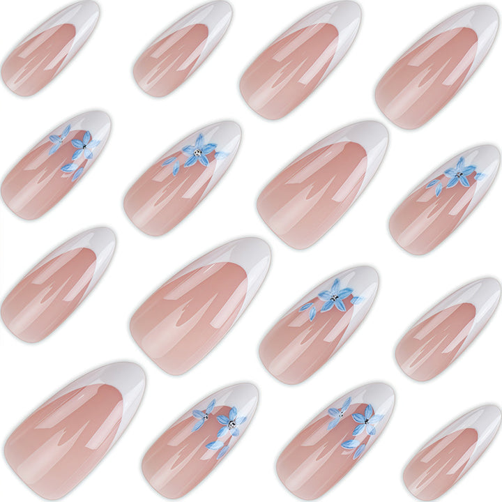 Elegant Floral Accent Press-On Nail Set Bowlift