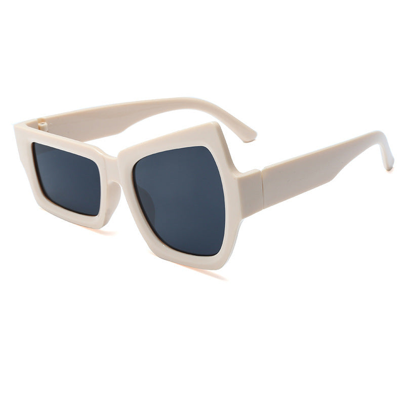 Bold Angular Frame Sunglasses Bowlift