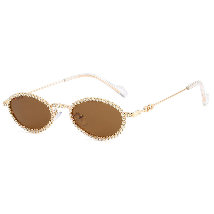Ladies' fashionable sunglasses with a unique, playful rim Bowlift