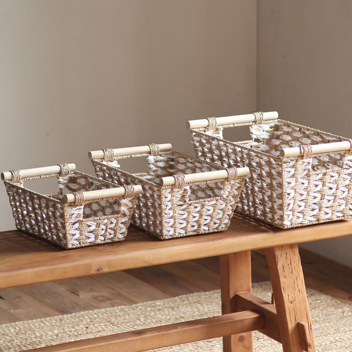 Handcrafted laundry basket made of natural material Bowlift