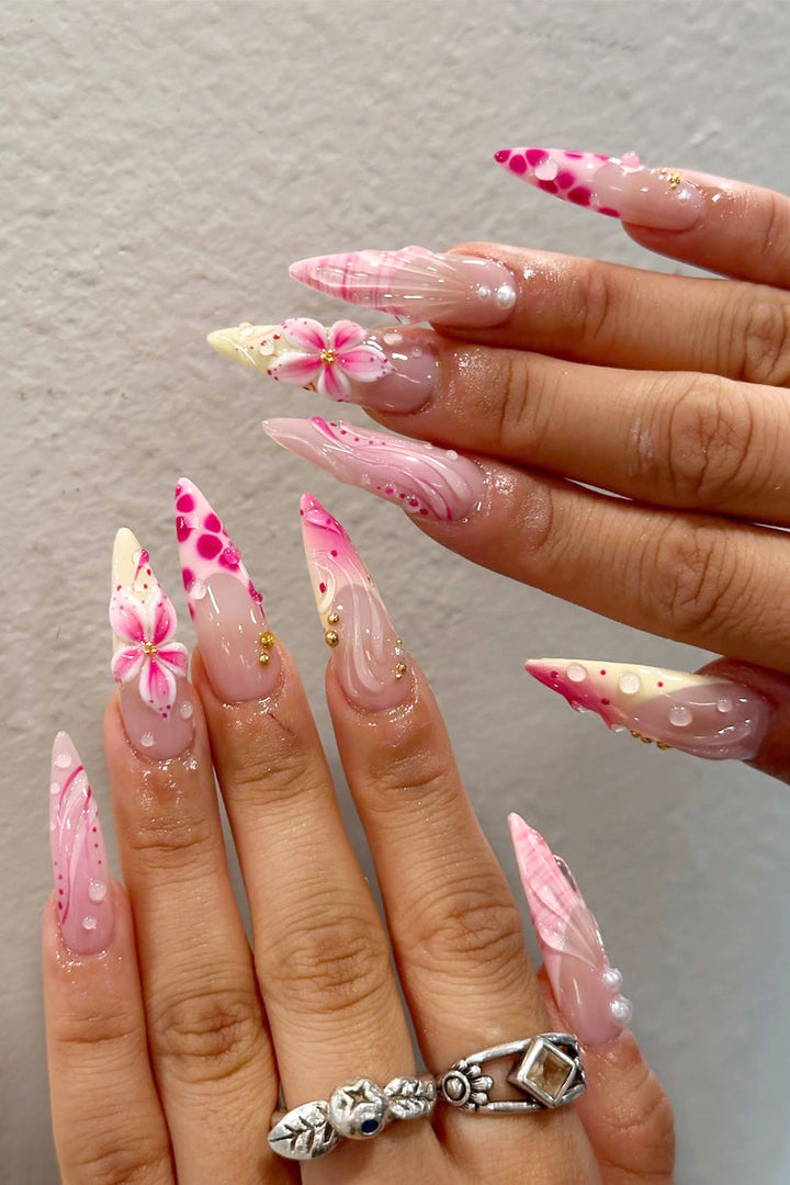 Floral Stiletto Press-On Nail Set with Artistic Design Bowlift