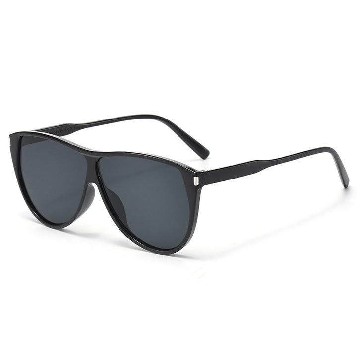 Ladies modern Cat-Eye sunglasses with protective UV filter and stylish frame Bowlift
