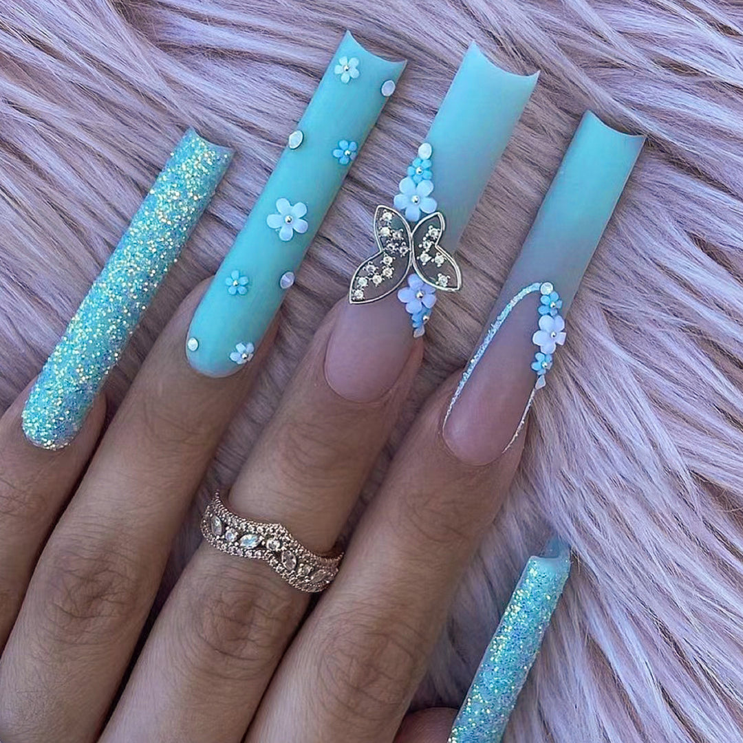 Artistic Butterfly-Embellished Press-On Nail Set Bowlift