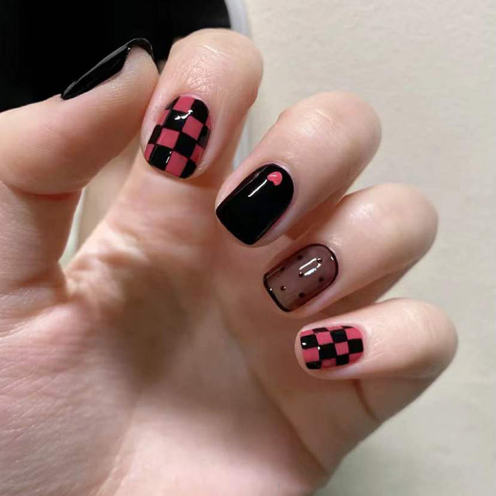 Decorative Floral Press-On Nail Art Set Bowlift
